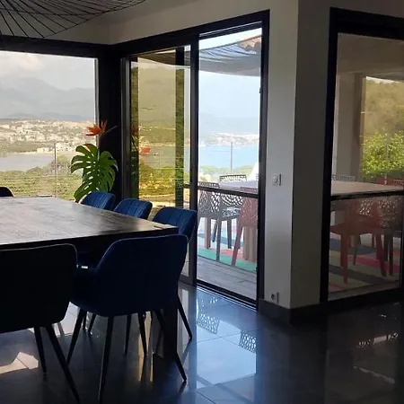 La Baie Des Anges * פורטו-וישיו