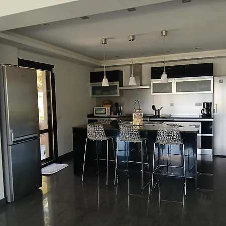 La Baie Des Anges * פורטו-וישיו