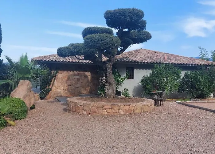 La Baie Des Anges Porto-Vecchio (Corsica)
